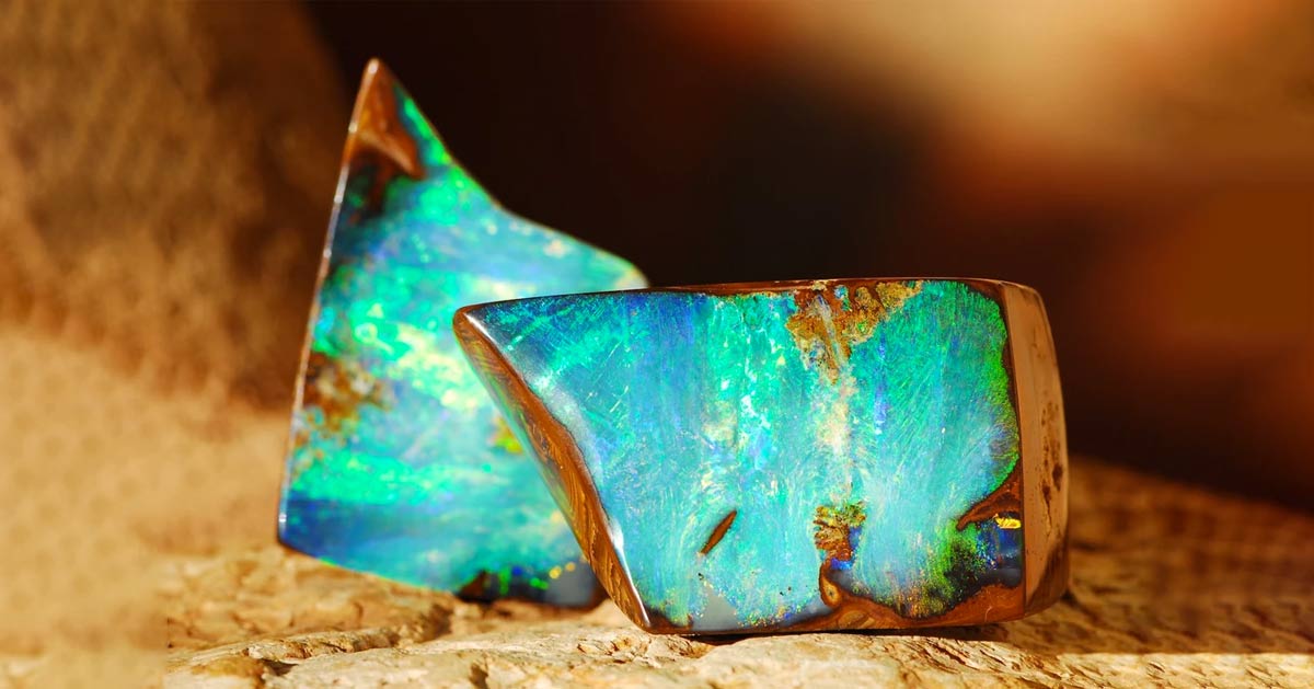 Opaline : Découvrez les Vertus de la Pierre Arc-en-Ciel