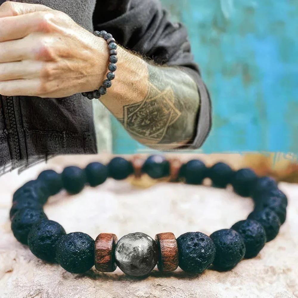 Bracelet "L'Homme" en Pierres de Lave