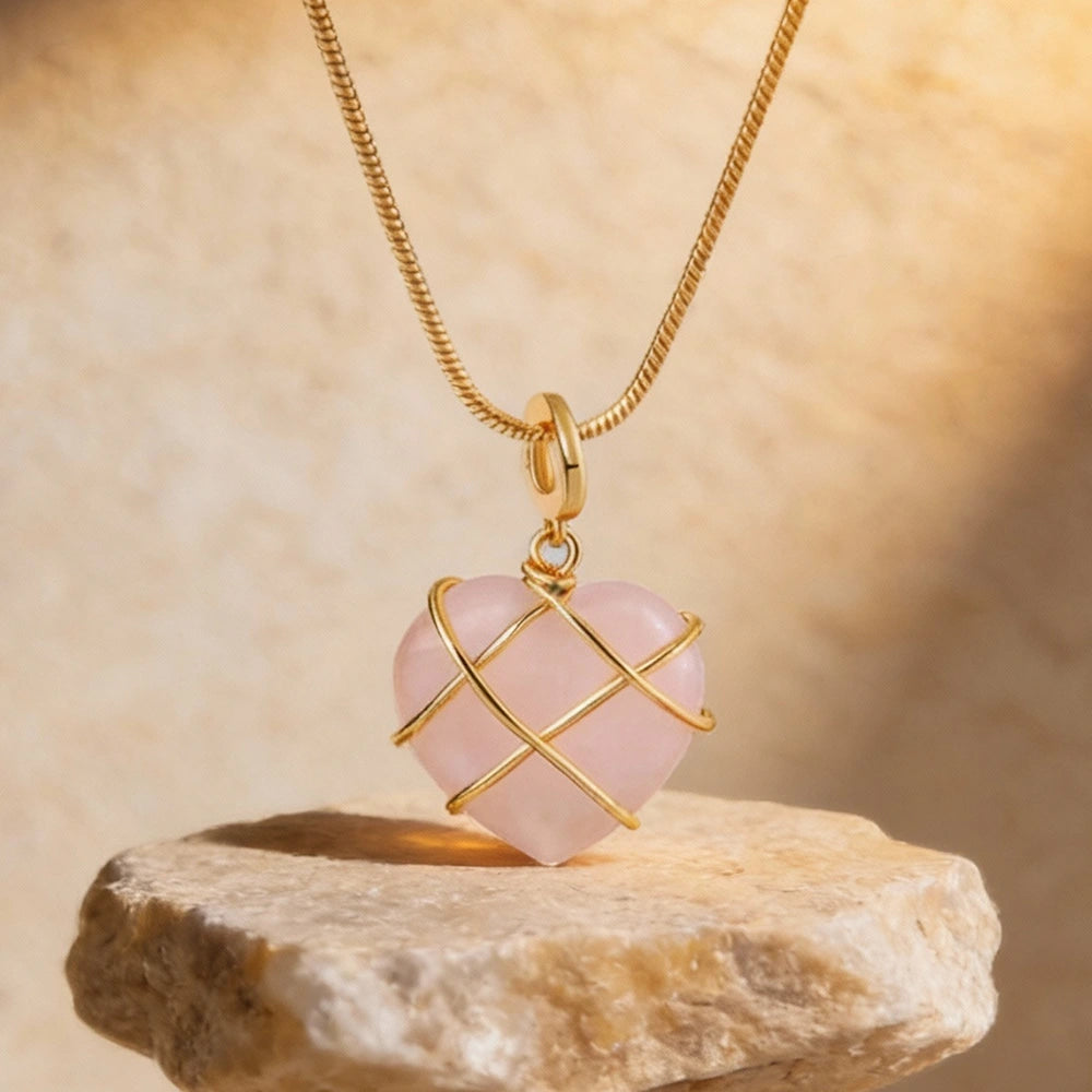 Pendentif "Love" en Quartz Rose