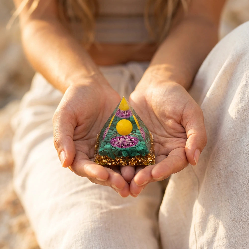 Pyramide Orgonite "Guérison des Maux"