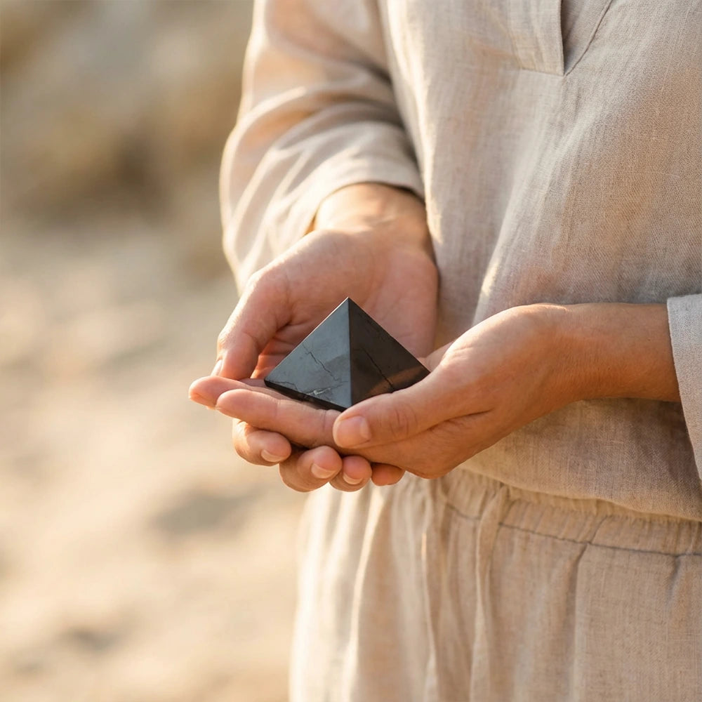 Pyramide anti-ondes en Shungite
