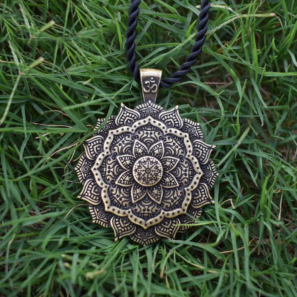 Collier Mandala Bronze - Fleur - Boutique Namaste